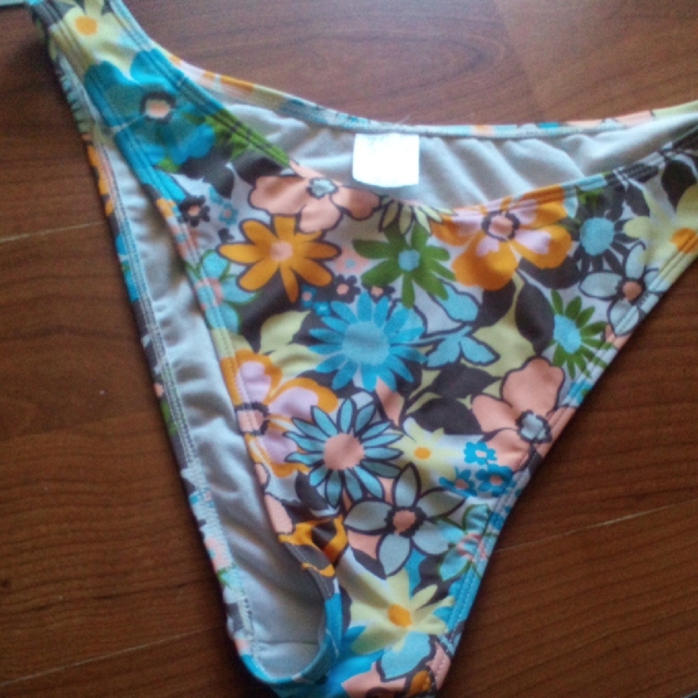 NWT!Wild Fable Floral Bikini Bottom